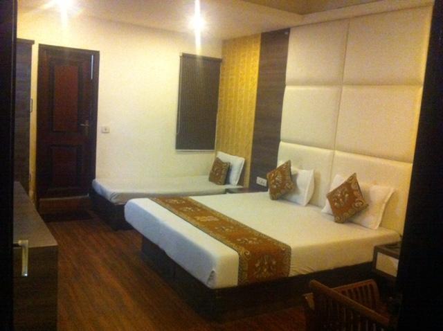 Hotel Karat 87 Inn Nowe Delhi Zewnętrze zdjęcie